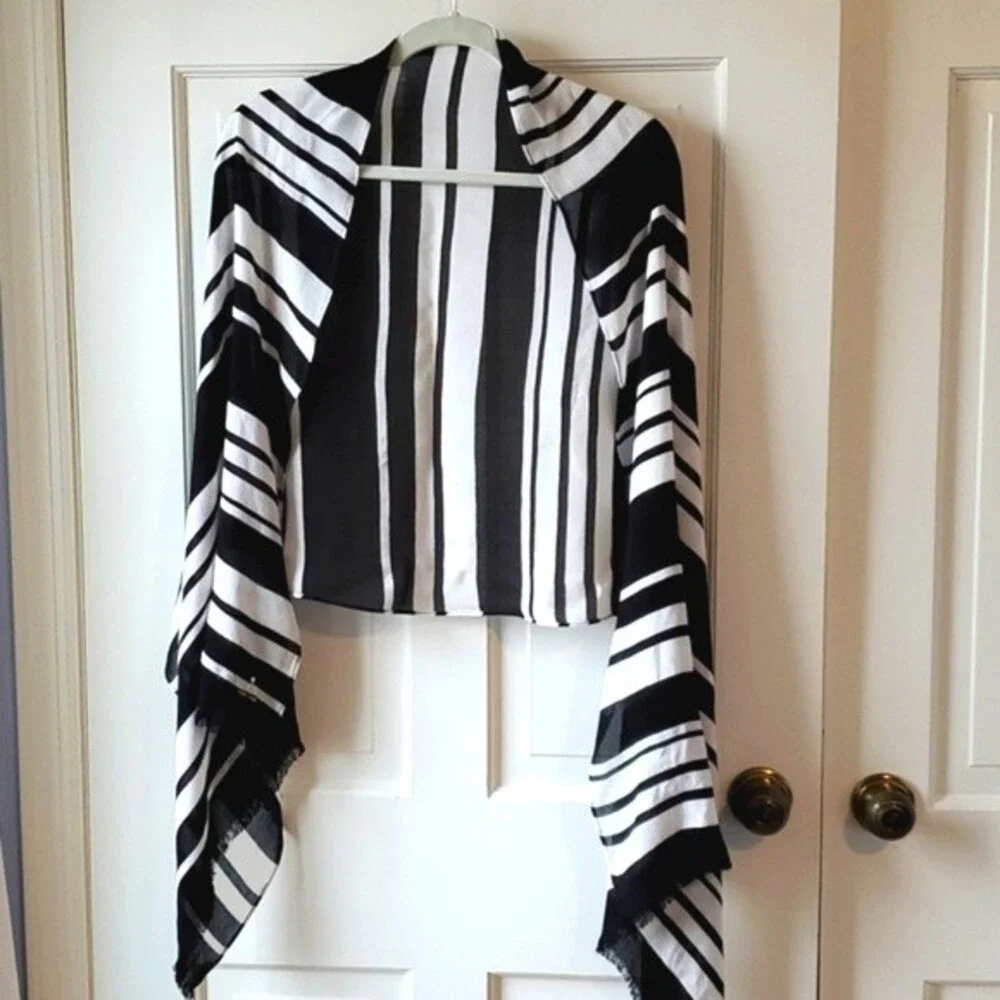 KATE SPADE BLACK WHITE STRIPE LIGHTWEIGHT SCARF WRAP NAUTICAL SUMMER BEACHY